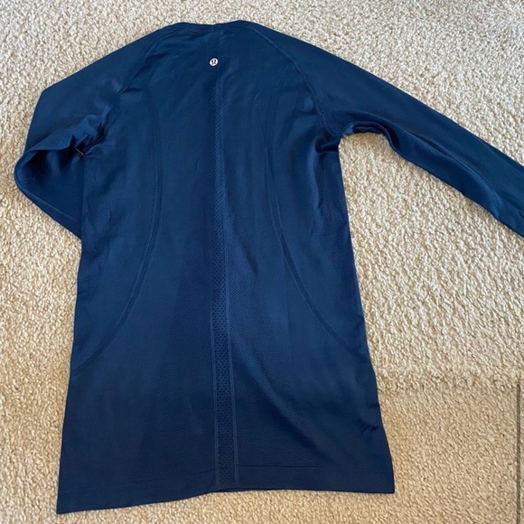 Lululemon Swiftly Tech Long Sleeve Crew True Navy Size 8 - Picture 5 of 5